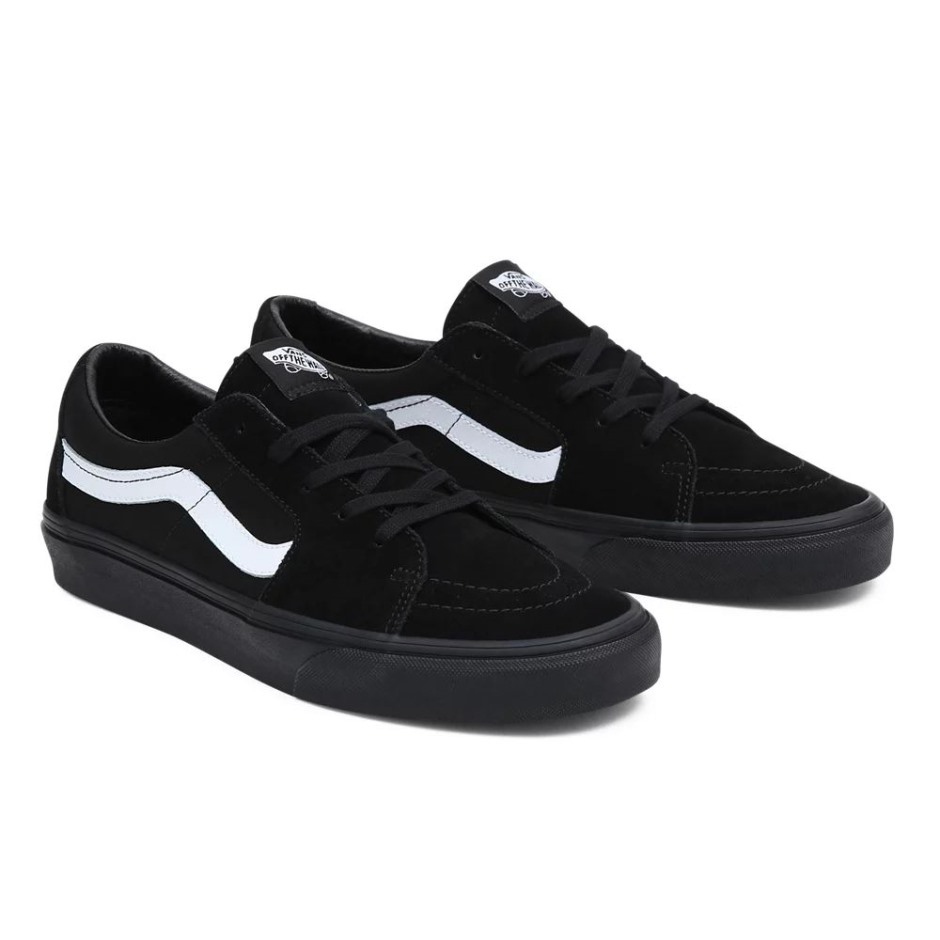 נעלי ספורט שחורות של Nellie Sk8-low