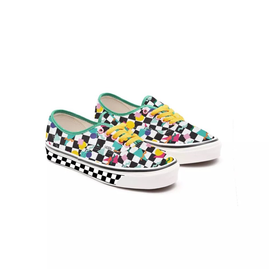 Vans Kids מכס נעליים אותנטיות לוח דמקה גיאומטריים (4-8 שנים)