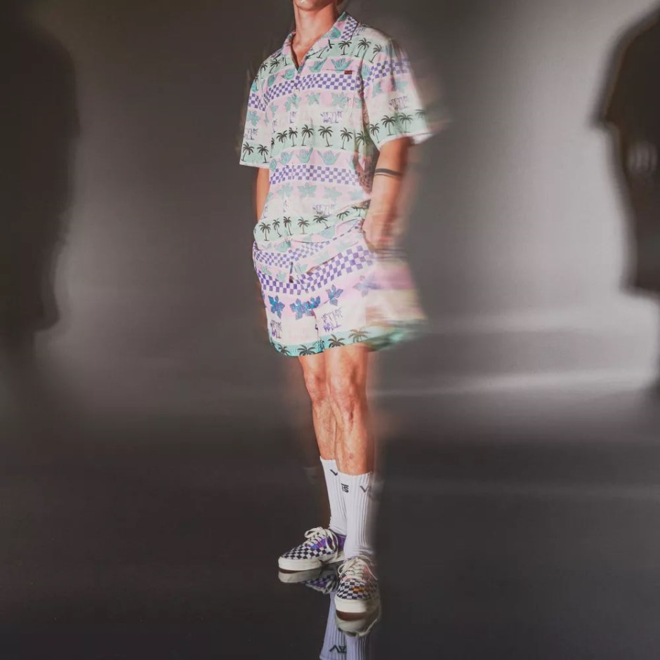 Vans X Stranger Things קליפורניה מכנסיים קצרים ורוד