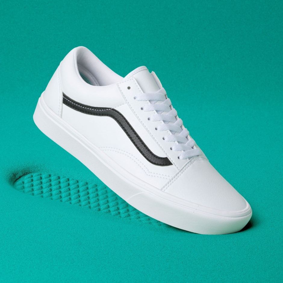 טנדרים קלאסיים נפילה Comfycush Old School True White