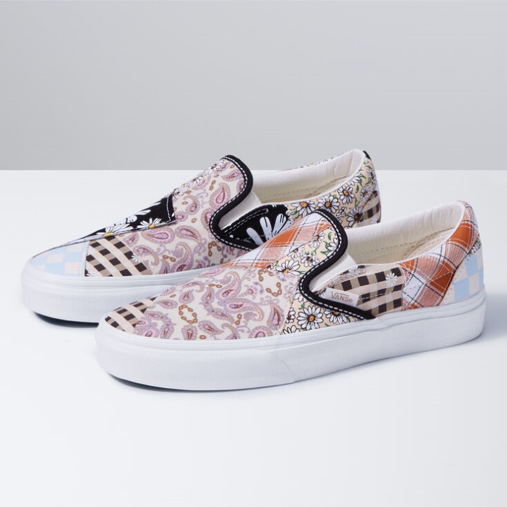 Vans Meadow טלאים קלאסי סליפ-און מולטי אמיתי לבן