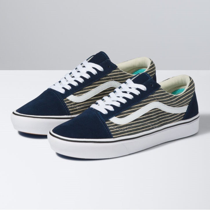 Vans Stripe Comfycush Old School שמלת בלוז-אמת לבן